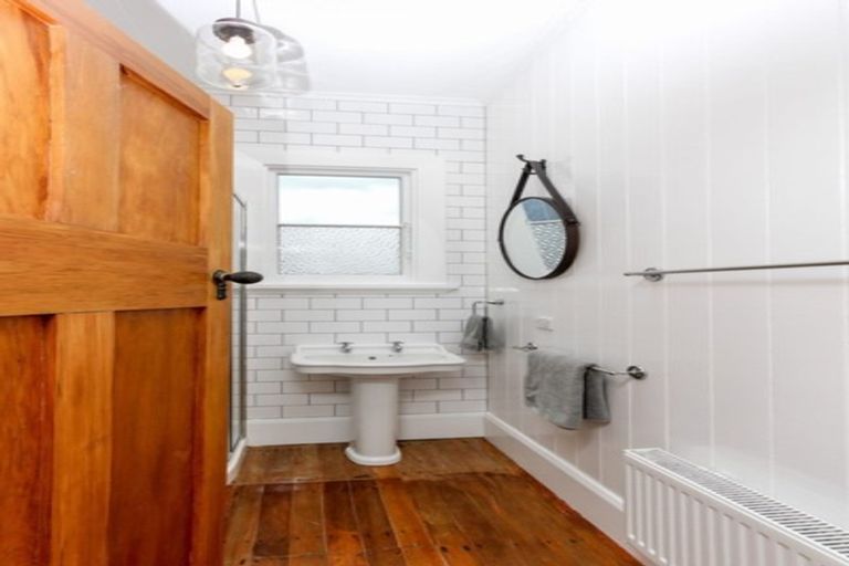 Photo of property in 372a Carrington Street, Upper Vogeltown, New Plymouth, 4310