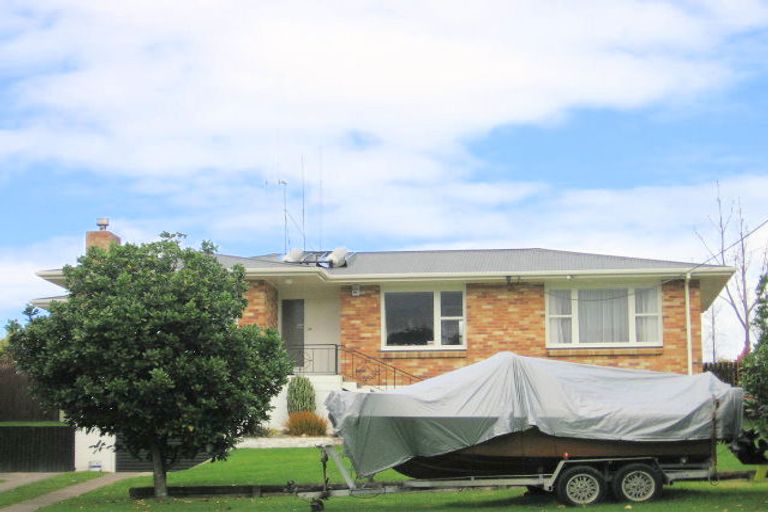 Photo of property in 20 Lynwood Place, Brookfield, Tauranga, 3110