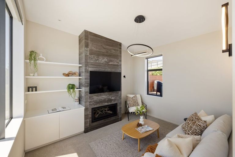 Photo of property in 8 Caldberg Close, Westmorland, Christchurch, 8025