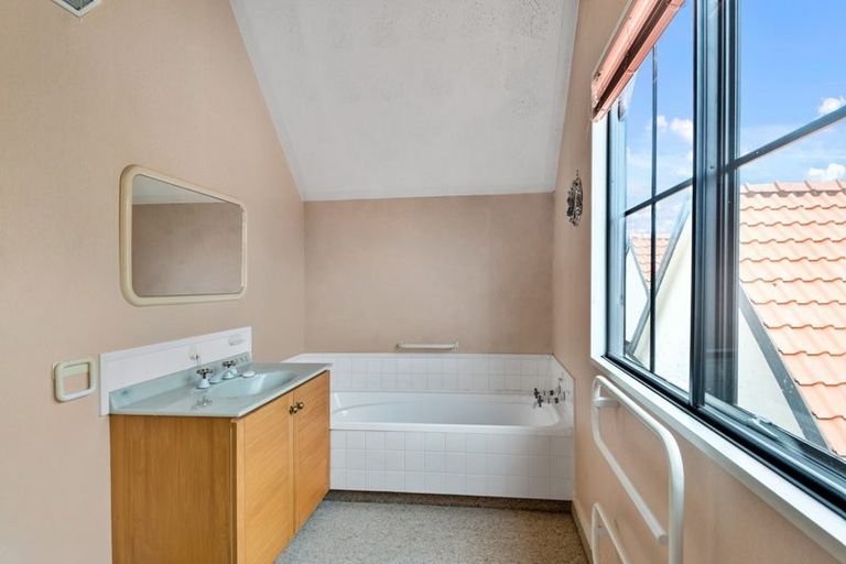 Photo of property in 6/268 Riccarton Road, Upper Riccarton, Christchurch, 8041