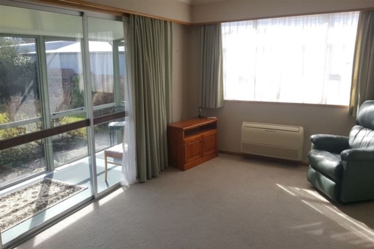Photo of property in 6 Harris Street, Waimate, 7924