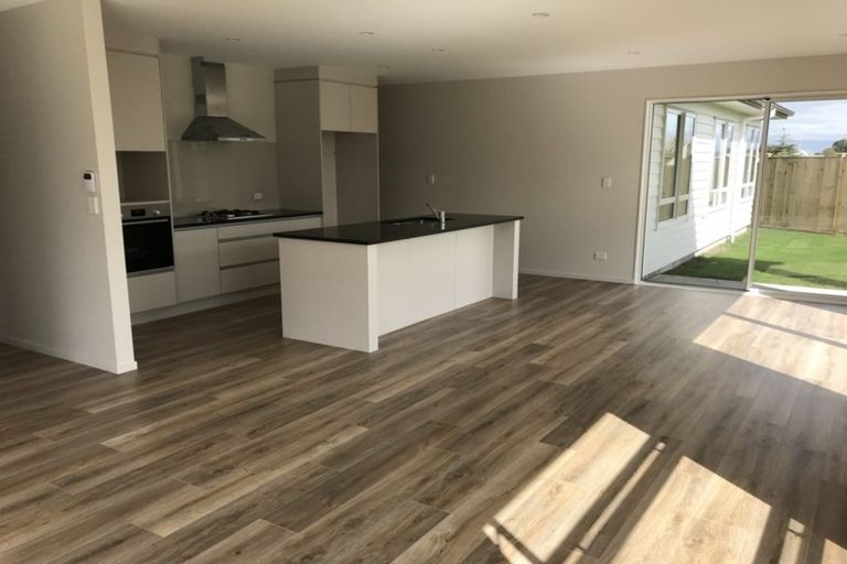 Photo of property in 17 Kapia Drive, Takanini, 2112