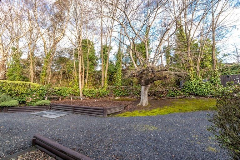 Photo of property in 101 Main South Road, Green Island, Dunedin, 9018