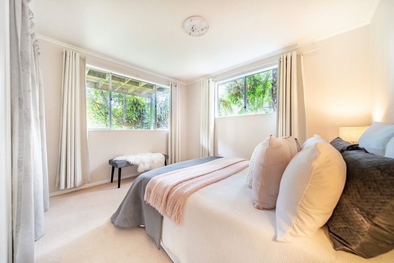 Photo of property in 55 Wyndham Road, Pinehaven, Upper Hutt, 5019