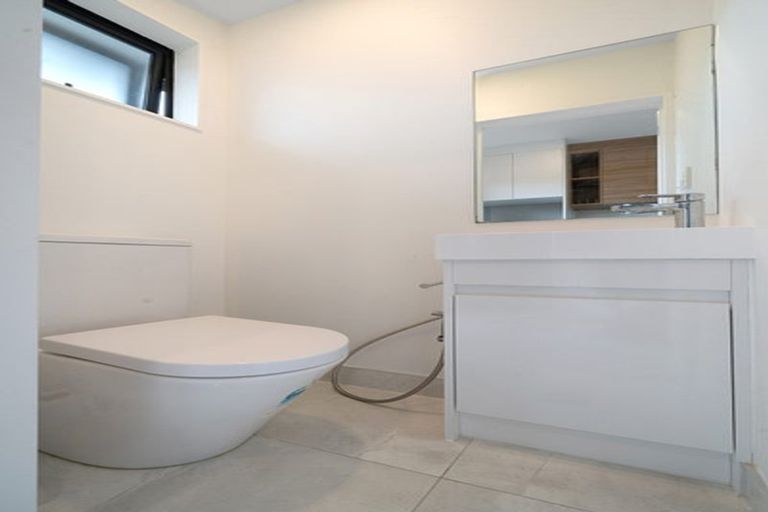 Photo of property in 132e Tiriwa Drive, Massey, Auckland, 0614