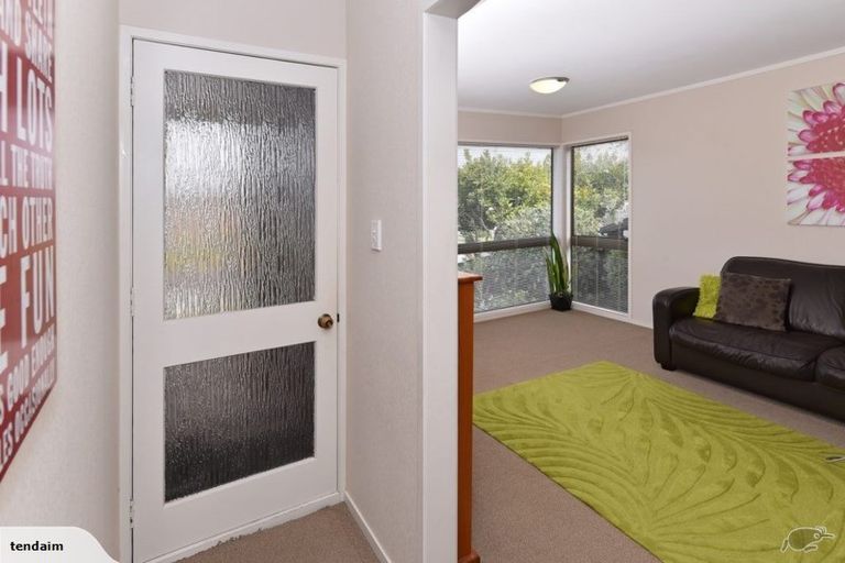 Photo of property in 1b Lorelei Place, Opaheke, Papakura, 2113