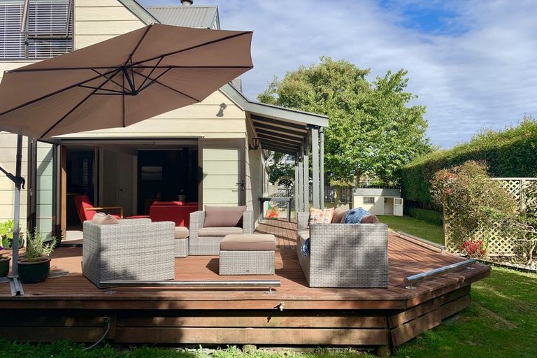 Photo of property in 11 Renata Road, Otaki, 5512