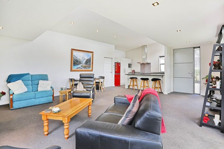 Photo of property in 67 Newcastle Street, Windsor, Invercargill, 9810