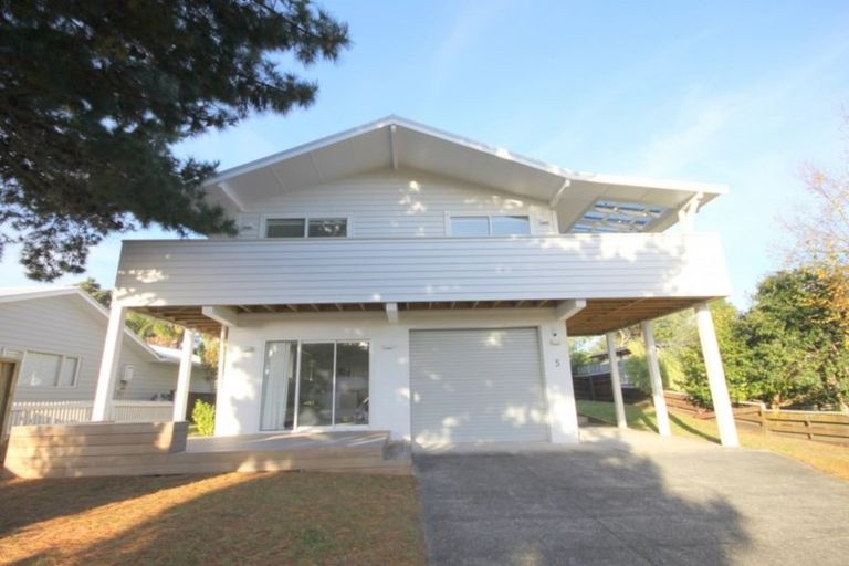 Photo of property in 5 Bell Road, Pauanui, Hikuai, 3579