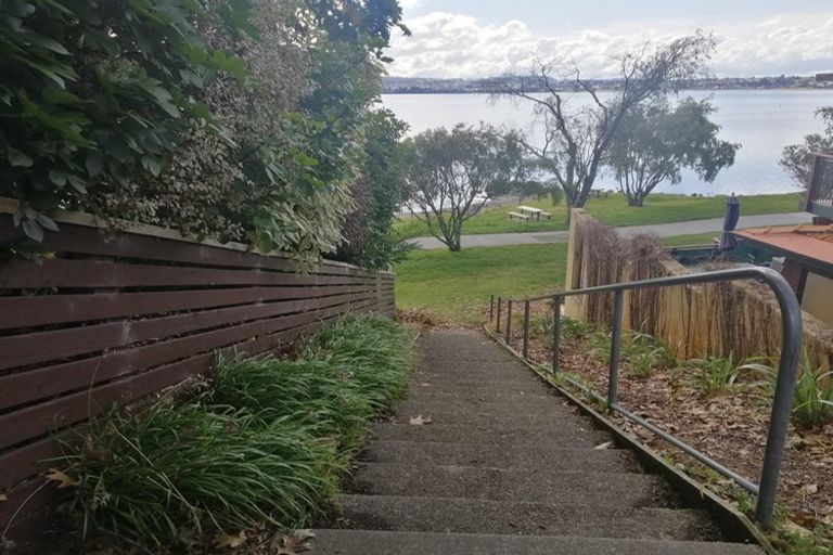 Photo of property in 2/7 Kathleen Place, Rainbow Point, Taupo, 3330