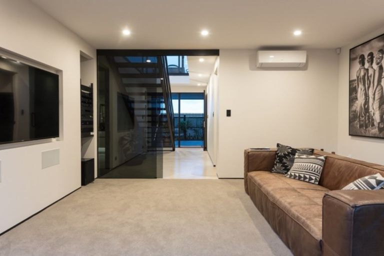 Photo of property in 193a Marine Parade, Mount Maunganui, 3116