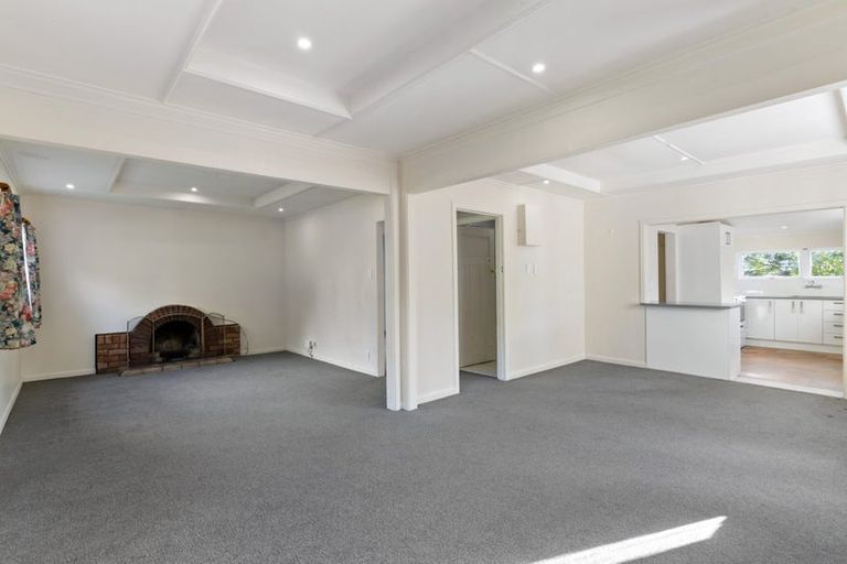 Photo of property in 692 Beach Road, Browns Bay, Auckland, 0630