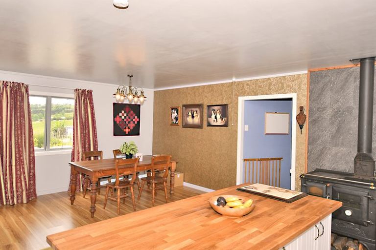 Photo of property in 306 Oneriri Road, Kaiwaka, 0573