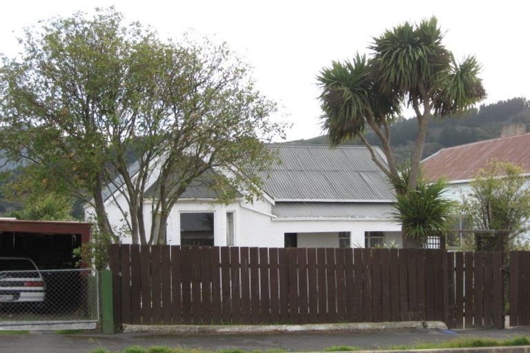 Photo of property in 26 Magnetic Street, Port Chalmers, 9023