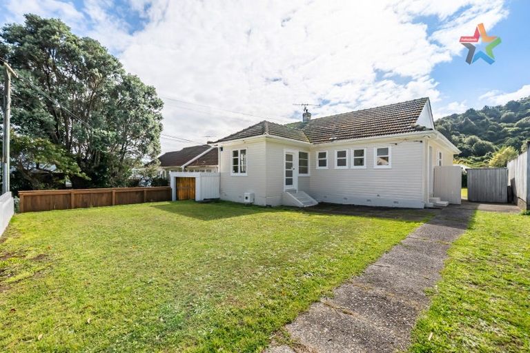 Photo of property in 66 Wilkie Crescent, Naenae, Lower Hutt, 5011