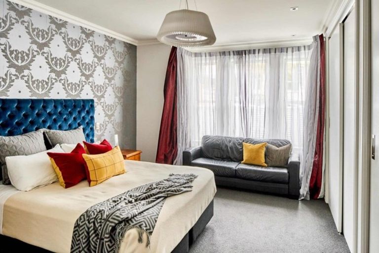 Photo of property in 63 Brougham Street, Mount Victoria, Wellington, 6011