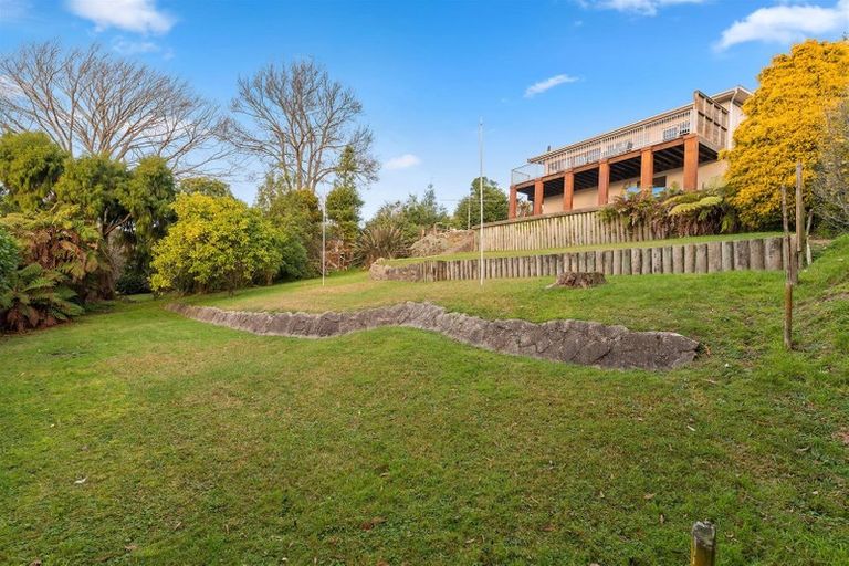 Photo of property in 7a Naera Place, Kawaha Point, Rotorua, 3010