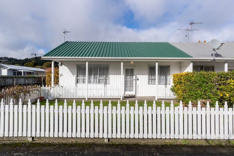 Photo of property in 69b Ward Street, Wallaceville, Upper Hutt, 5018