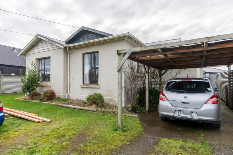 Photo of property in 16 Charles Street, Grasmere, Invercargill, 9810