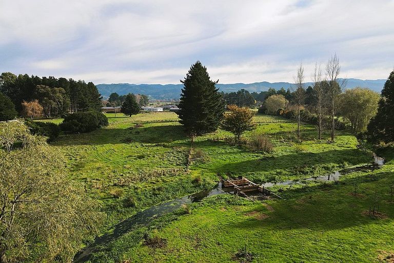 Photo of property in 38 Clifton Avenue, Carterton, 5713