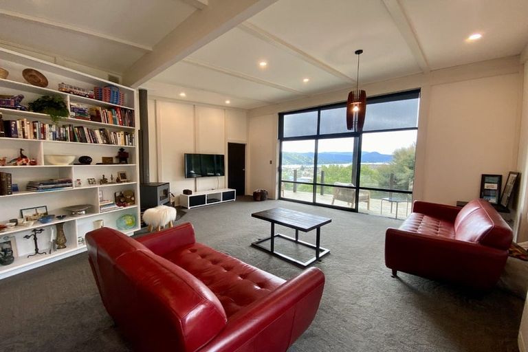 Photo of property in 11a Moana Heights, Waikawa, Picton, 7220