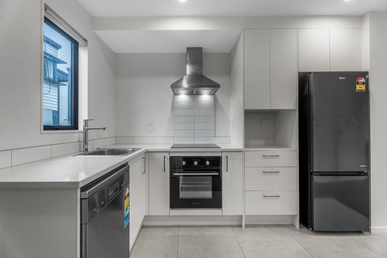 Photo of property in 45 Raupeti Lane, Henderson, Auckland, 0612