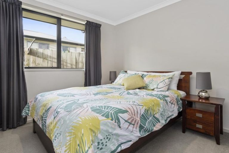 Photo of property in 8 Ballintoy Park Drive, Welcome Bay, Tauranga, 3175