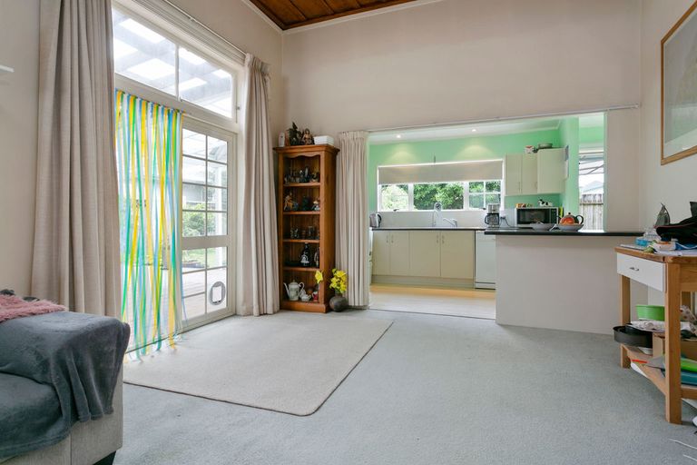 Photo of property in 138 Victoria Street, Cambridge, 3434