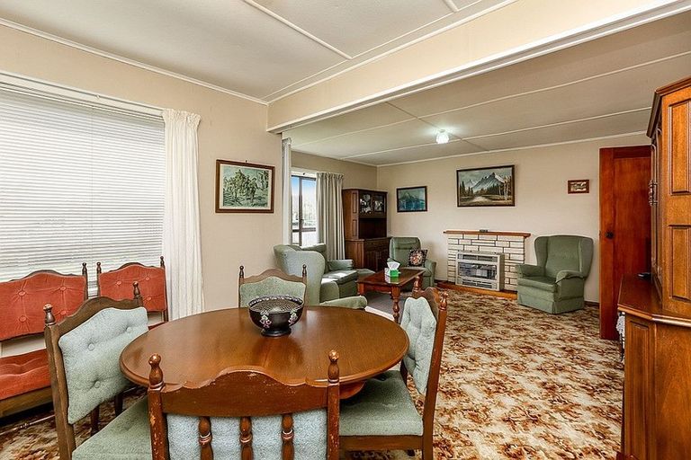 Photo of property in 49 Wrantage Street, Westown, New Plymouth, 4310