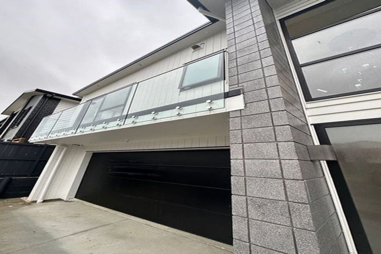 Photo of property in 28 Bendridge Street, Flat Bush, Auckland, 2019