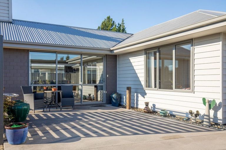 Photo of property in 8 Walker Place, Alexandra, 9320