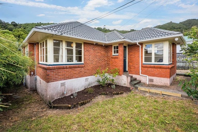 Photo of property in 31 Wilkie Crescent, Naenae, Lower Hutt, 5011