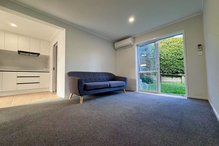 Photo of property in 1/3 Manutara Avenue, Forrest Hill, Auckland, 0620