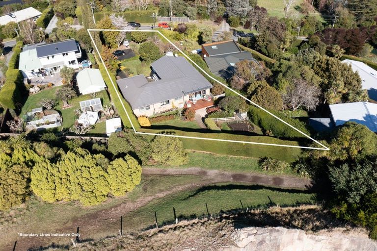 Photo of property in 261 Kennedys Bush Road, Kennedys Bush, Christchurch, 8025