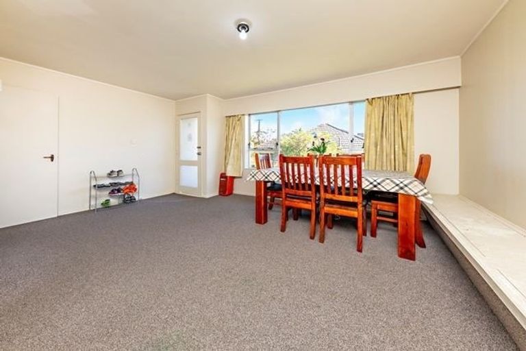 Photo of property in 1/30 Coles Crescent, Papakura, 2110