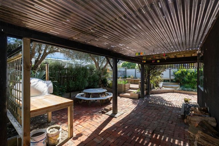 Photo of property in 2 Tahi Road, Paraparaumu Beach, Paraparaumu, 5032