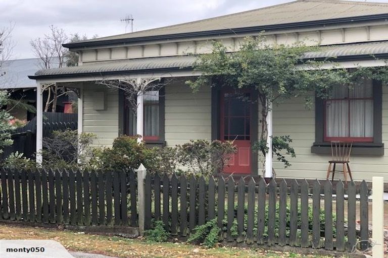 Photo of property in 127 Linton Street, West End, Palmerston North, 4410