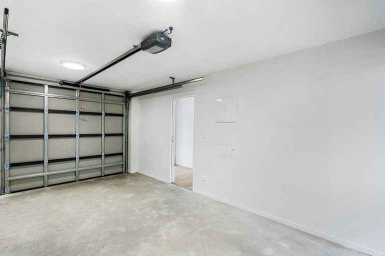 Photo of property in 14 Panoni Lane, Howick, Auckland, 2014