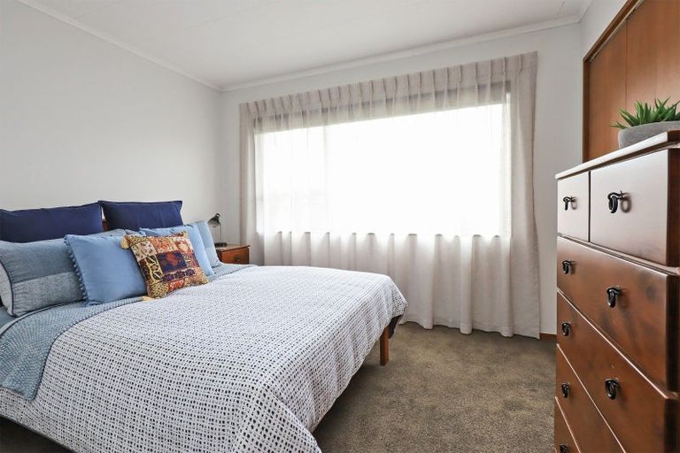 Photo of property in 38 Kent Terrace, Taradale, Napier, 4112