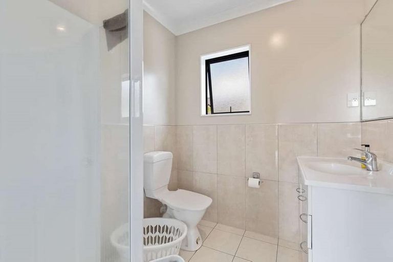 Photo of property in 63a Redoubt Road, Goodwood Heights, Auckland, 2105