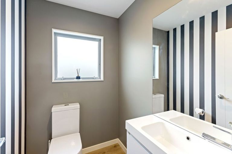 Photo of property in 25 Mahurenga Lane, Te Horo, Otaki, 5581