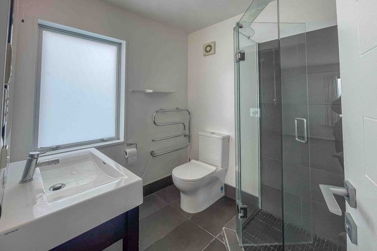 Photo of property in 88 Brockworth Place, Riccarton, Christchurch, 8011