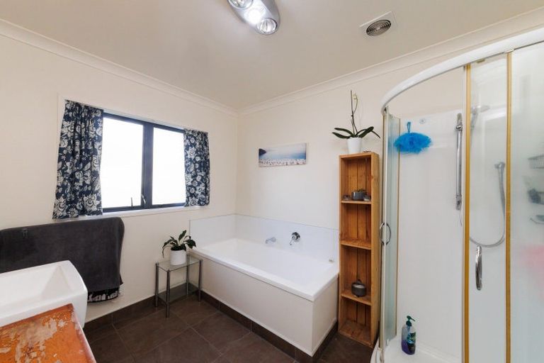 Photo of property in 1b Carthew Street, Feilding, 4702