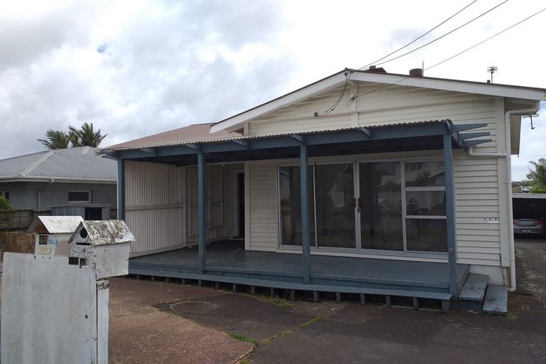 Photo of property in 43a Moa Road, Point Chevalier, Auckland, 1022
