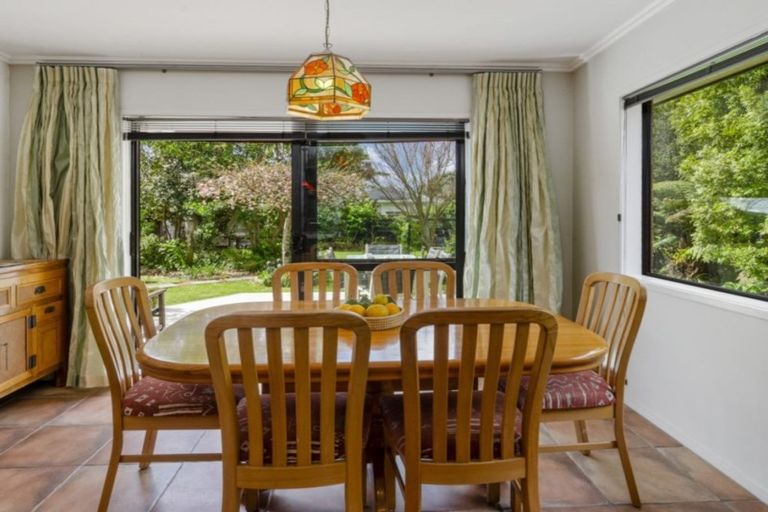 Photo of property in 16 Harbour View Road, Point Wells, Warkworth, 0986