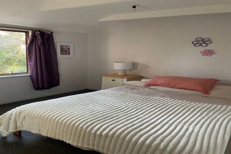 Photo of property in 2/26 Capilano Place, Glenfield, Auckland, 0629