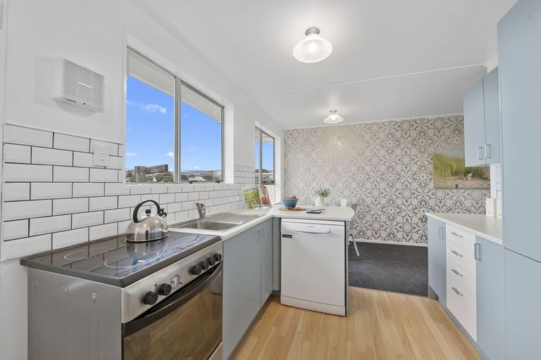 Photo of property in 51b Brook Street, Waterloo, Lower Hutt, 5011