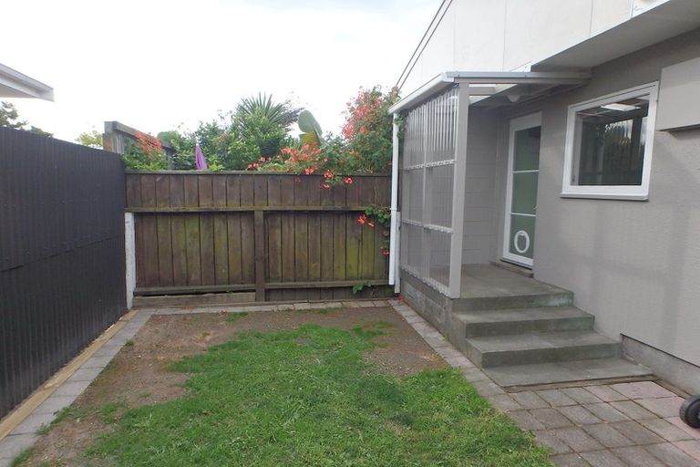 Photo of property in 2/381 Kennedy Road, Pirimai, Napier, 4112