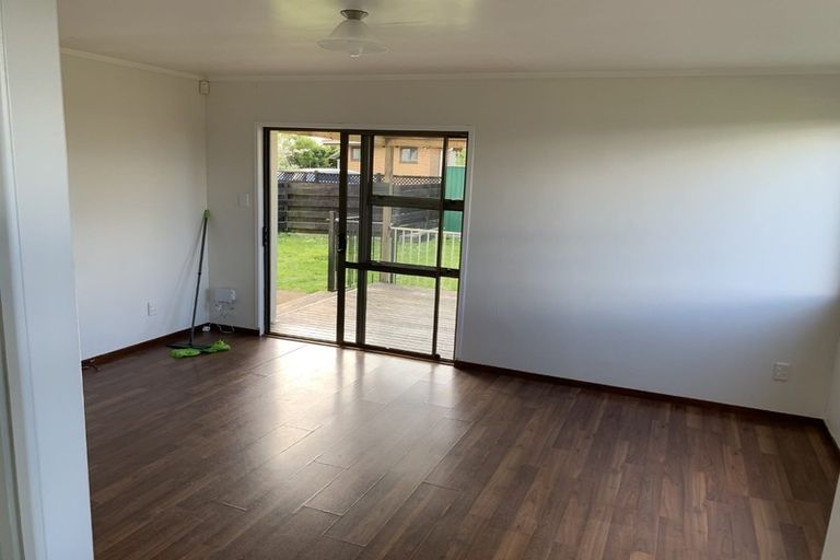 Photo of property in 2/47 Rowandale Avenue, Manurewa, Auckland, 2102