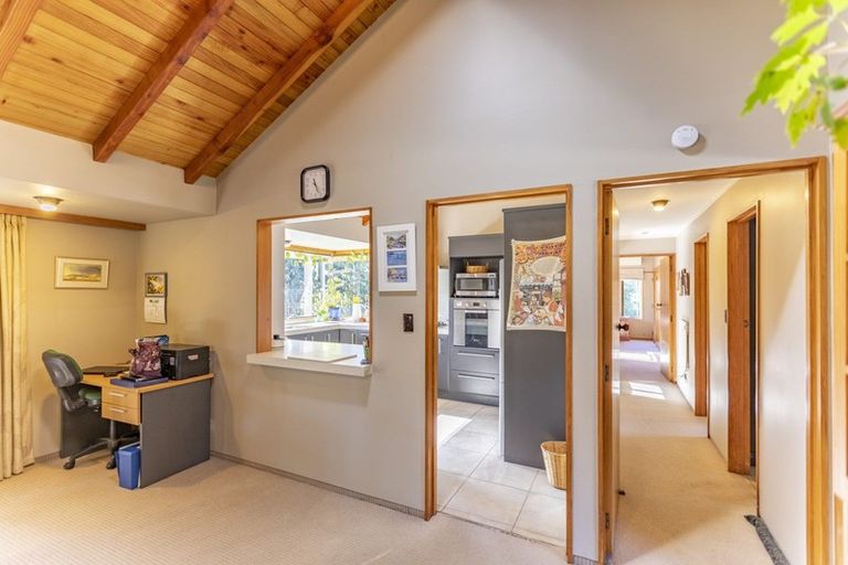 Photo of property in 36 Church Street, Waipawa, 4210